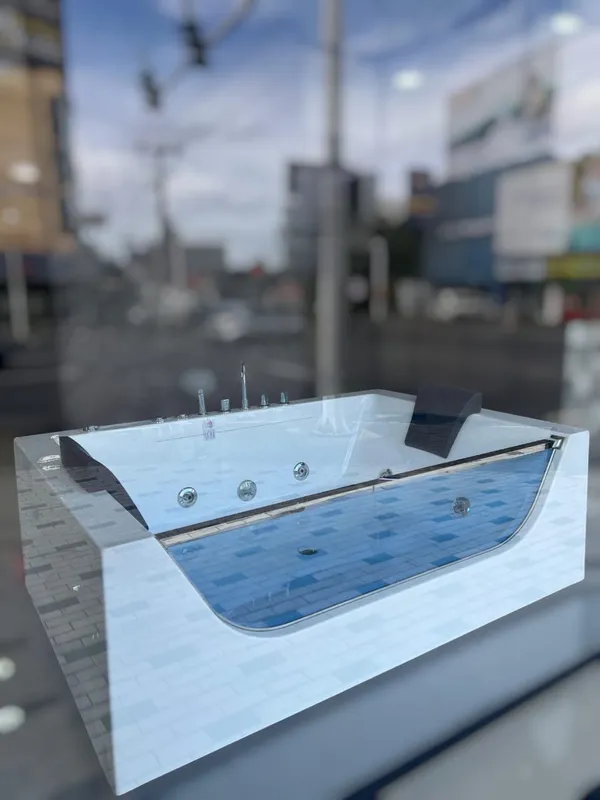 Bathtub, design 01
